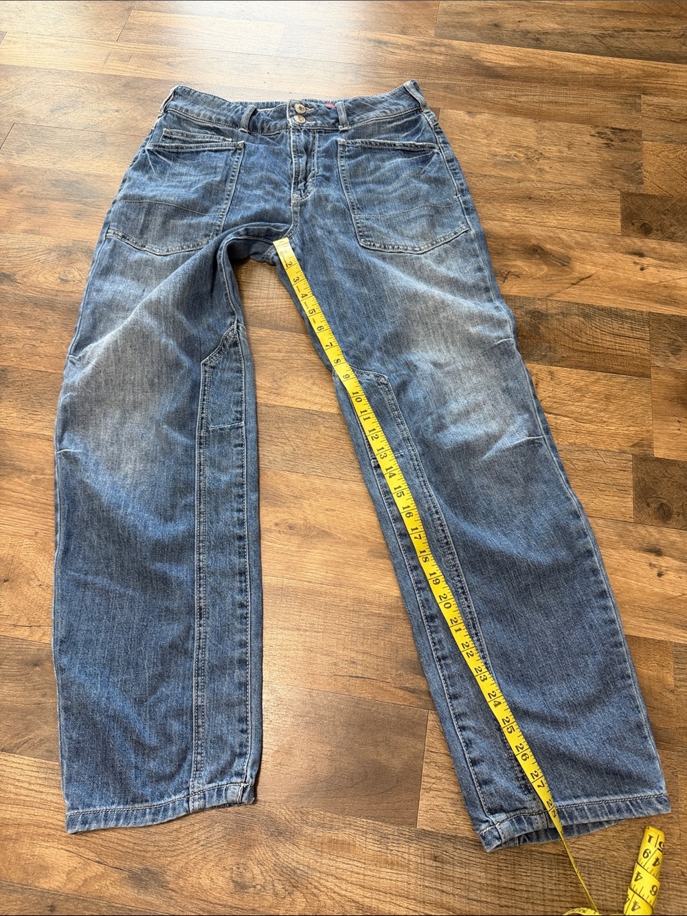 Wanderer Mid-Rise Relaxed Jeans by Pilcro - Picture 5 of 9